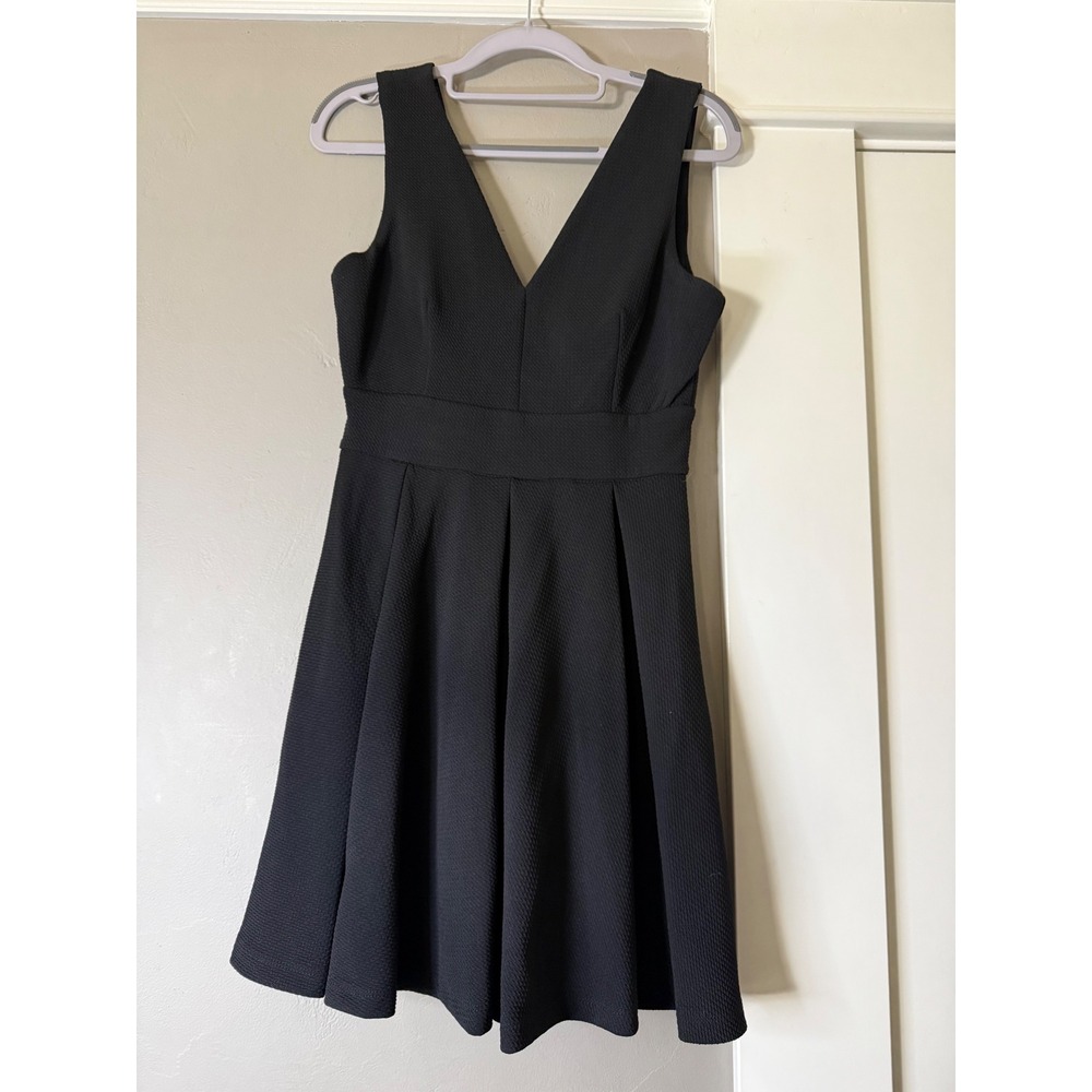 Haute Monde Black Textured V-Neck Skater Dress Gold Zipper HMD50068 Large